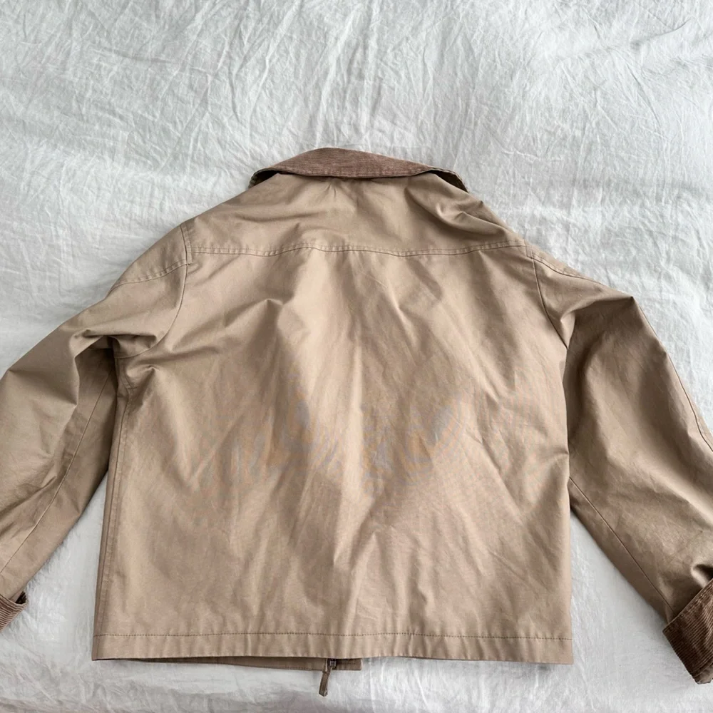 Uniqlo barn jacket - Picture 6 of 7